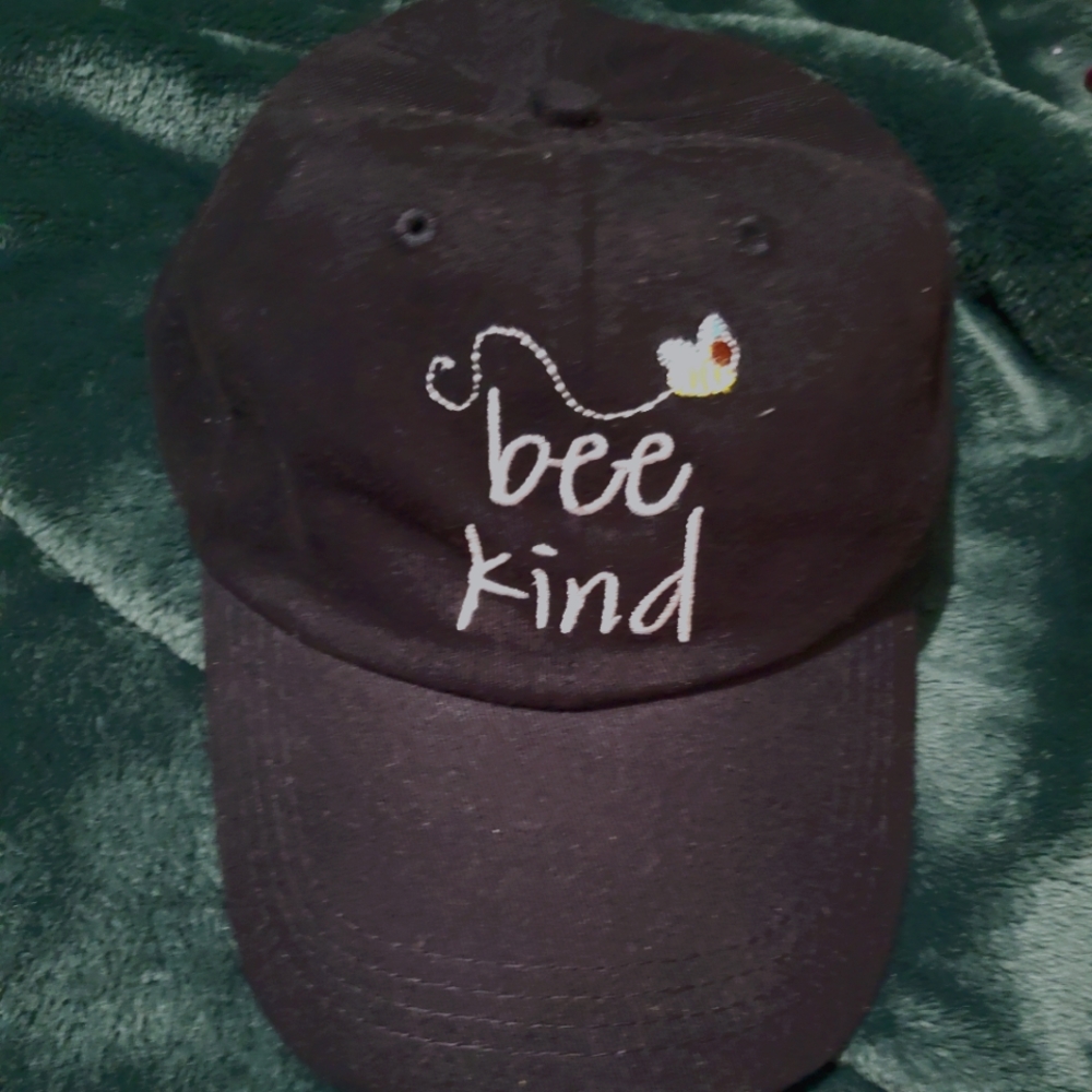 STRAP-BACK CAP